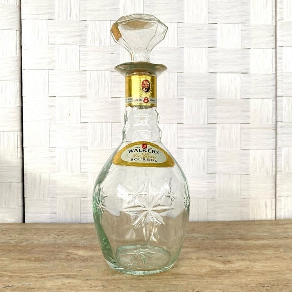 Vintage Walker's DeLuxe Bourbon Decanter Bottle Starburst Glass 4/5 Qt - Picture 5 of 9